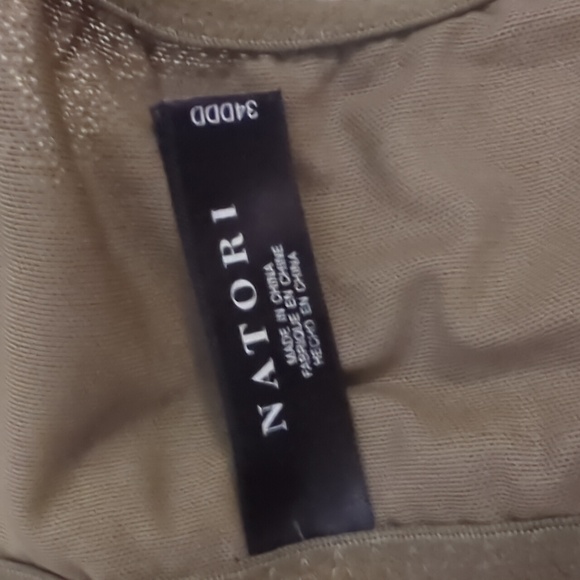 Lot Of 16 Bras. 13 are Natori. 3 are Victorias secret VGUC. All for only $60!!!! - Picture 7 of 17